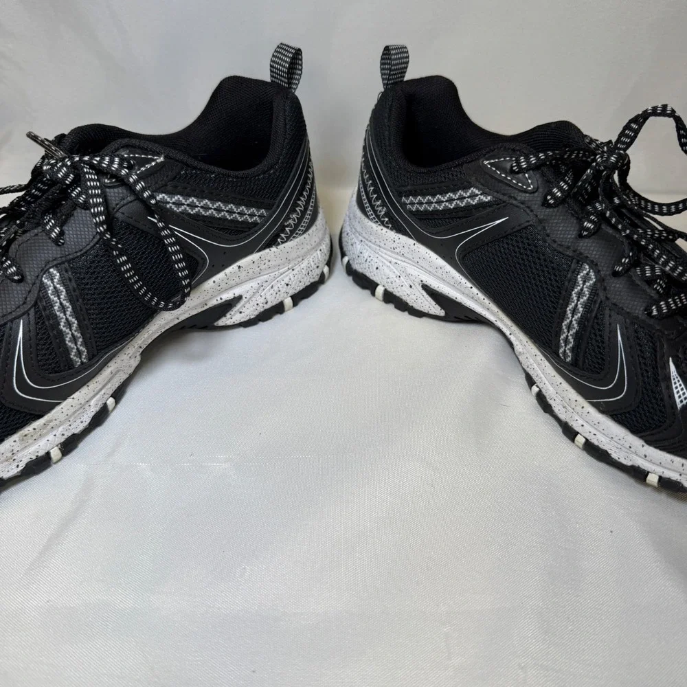 Skechers Hillcrest Pure Escapade Black White Trail Running Shoes 149820 Mens 8